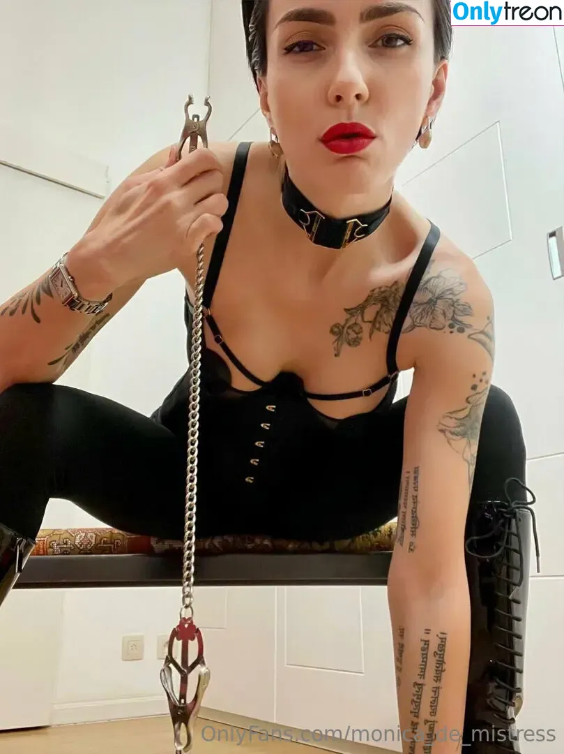 monica_de_mistress nude photo #0370 (_monique_de_mistress)