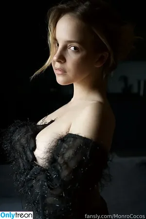 MonroCocos / katrin.delice nude photo #0175