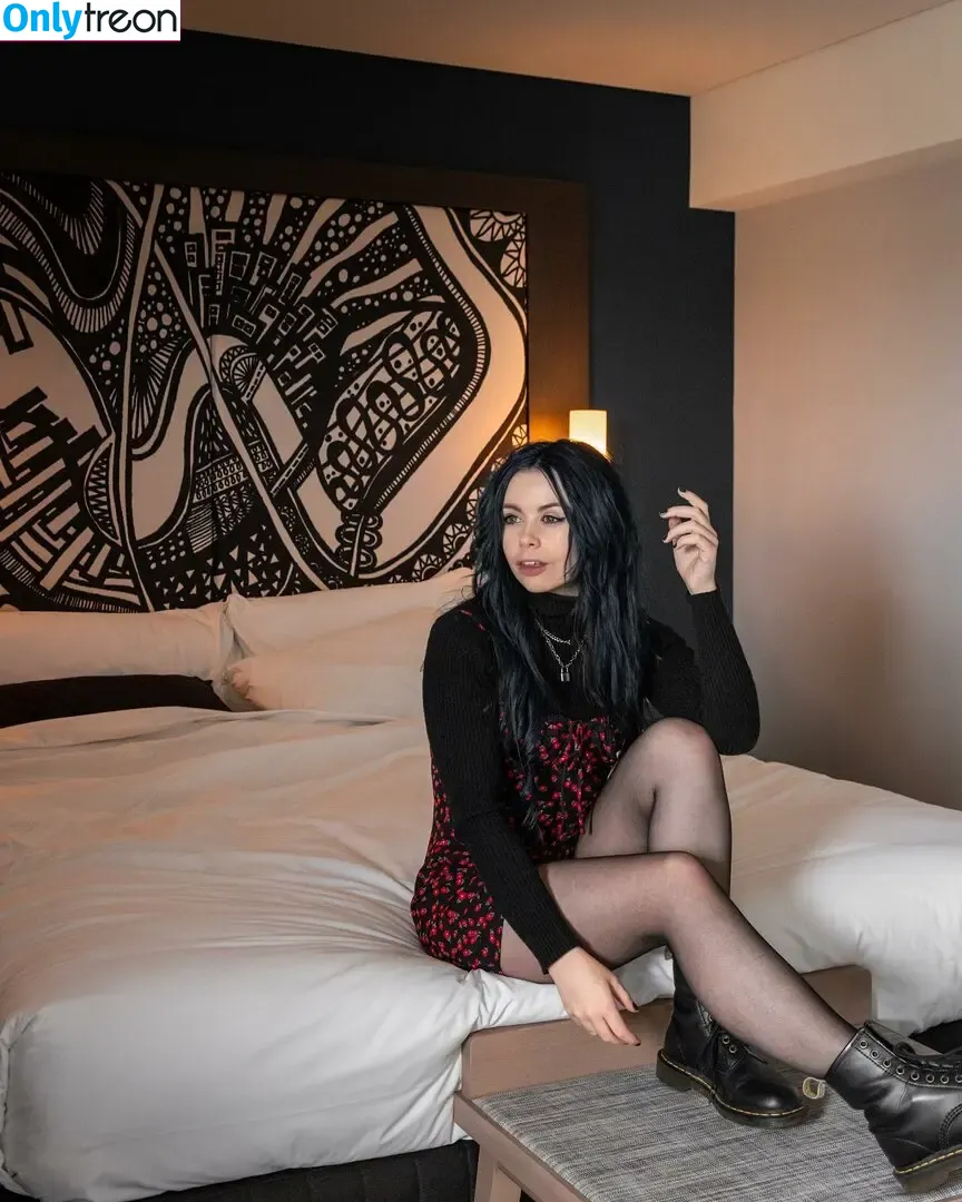 Moo Smith голая photo #0007 (itsmoosmith / killinitqueen)