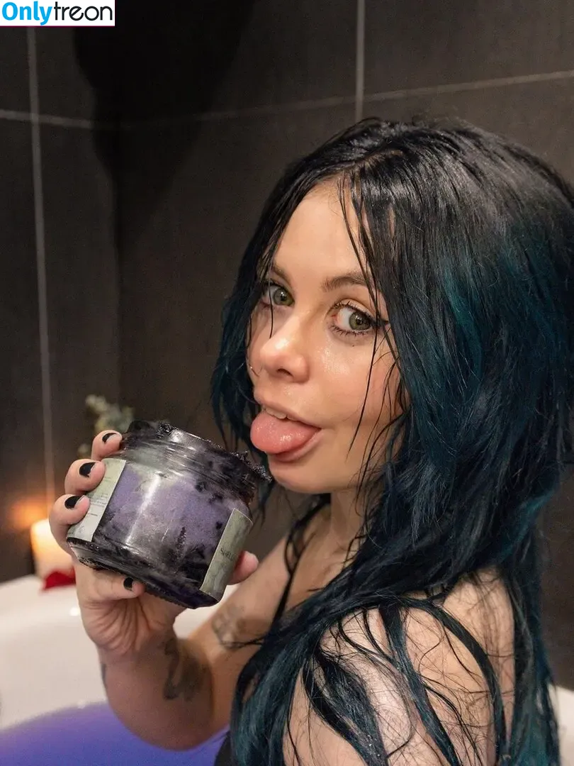 Moo Smith nude photo #0036 (itsmoosmith / killinitqueen)