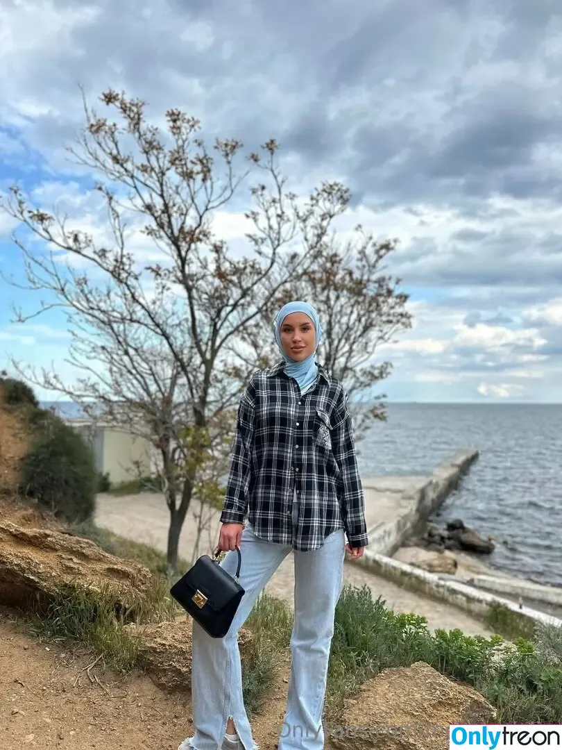 moon_adelin голая photo #0123 (Moon Adelin / mooniscool_)