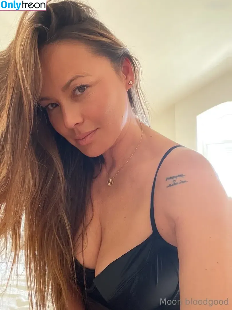 Moon Bloodgood голая photo #0052 (realmoonbloodgood)