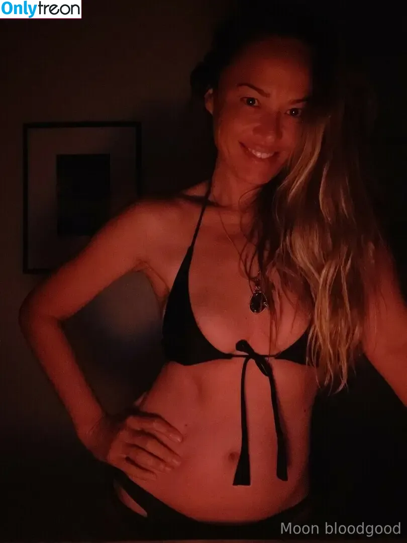 Moonbloodgood nude photo #0018 (realmoonbloodgood)