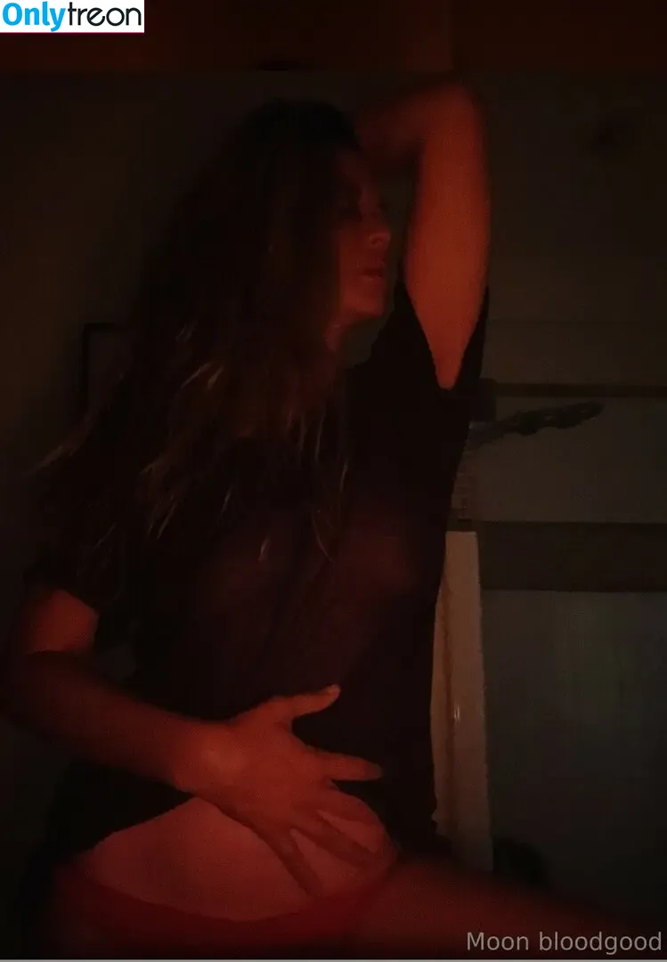 Moonbloodgood nude photo #0032 (realmoonbloodgood)