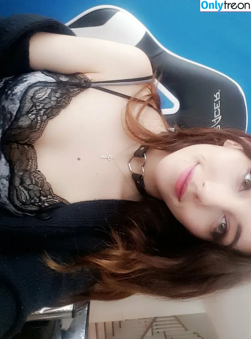 moonstreuxx nude photo #0142 (moonstreuxx)
