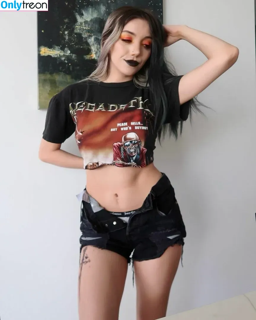 moonstreuxx nude photo #0167 (moonstreuxx)