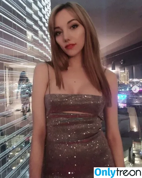 moonstreuxx nude photo #0190 (moonstreuxx)