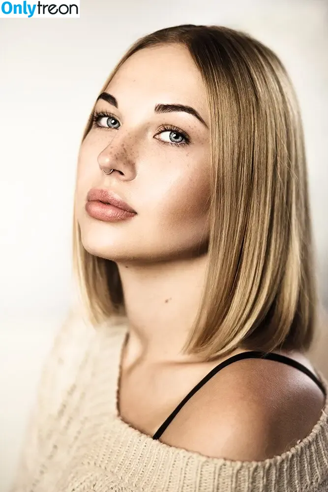mooon_vibes nude photo #0010 (mirandamore)