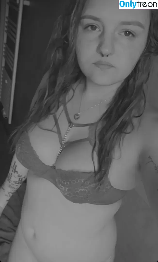 mopsiie nude photo #0072 (mopsiie_2.1)
