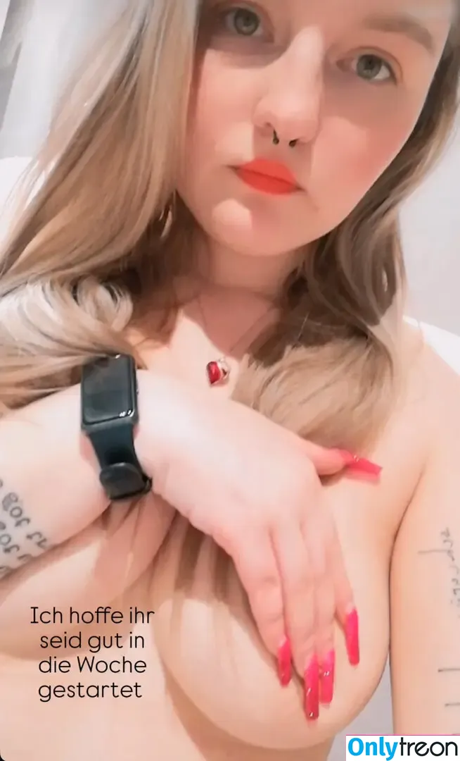 mopsiie nude photo #0094 (mopsiie_2.1)