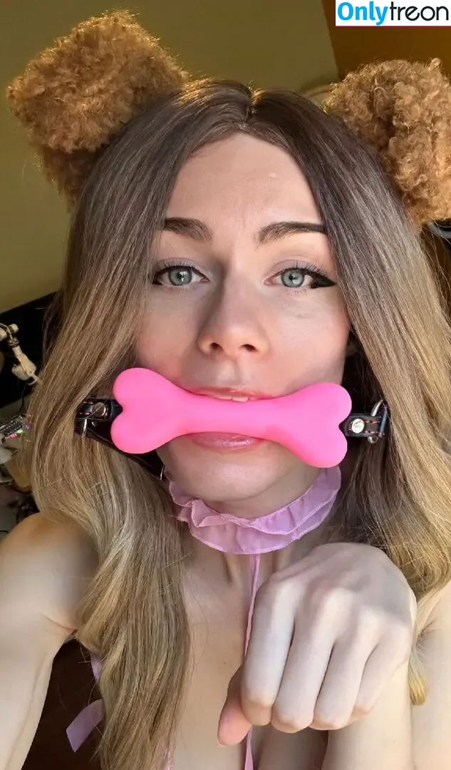 Mora Vtuber nude photo #0021 (mora_cosplays)