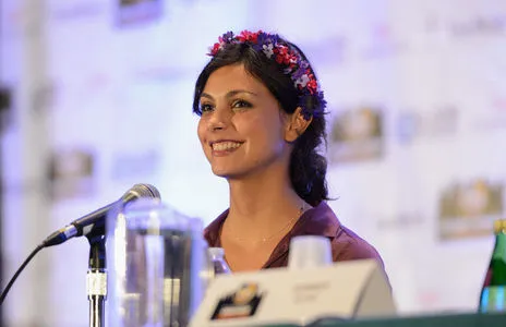 Morena Baccarin / morenabaccarin фото голая #0034