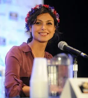 Morena Baccarin / morenabaccarin фото голая #0036