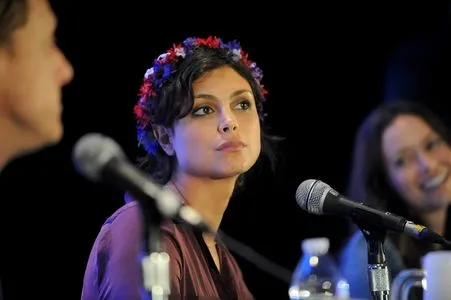 Morena Baccarin / morenabaccarin фото голая #0037