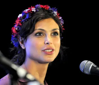 Morena Baccarin / morenabaccarin фото голая #0039