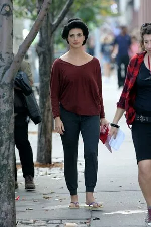 Morena Baccarin / morenabaccarin фото голая #0285