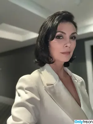 Morena Baccarin / morenabaccarin nude photo #0501