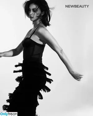 Morena Baccarin / morenabaccarin nude photo #0522