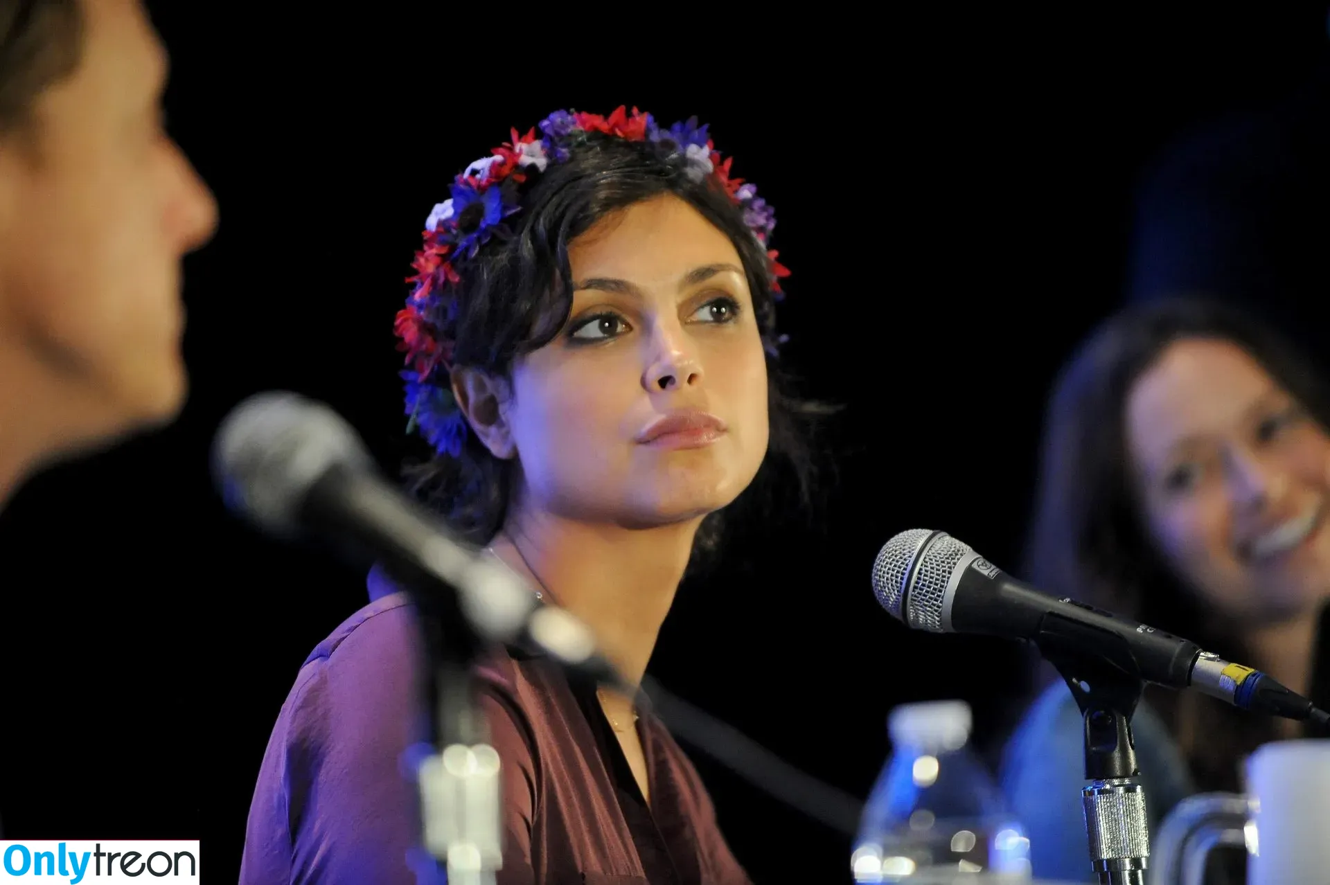 Morena Baccarin голая photo #0037 (morenabaccarin)