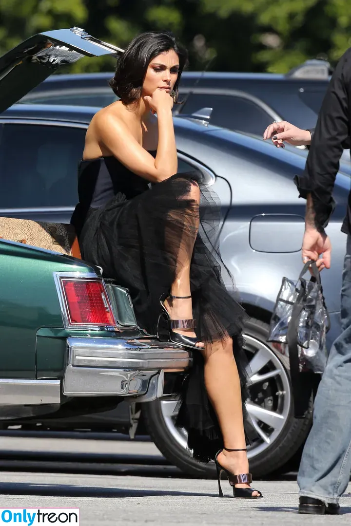 Morena Baccarin голая photo #0046 (morenabaccarin)