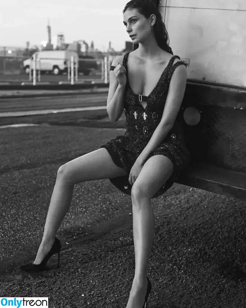 Morena Baccarin голая photo #0061 (morenabaccarin)
