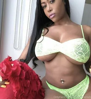 moreofmoriah / thisismoriahmills nude photo #0087
