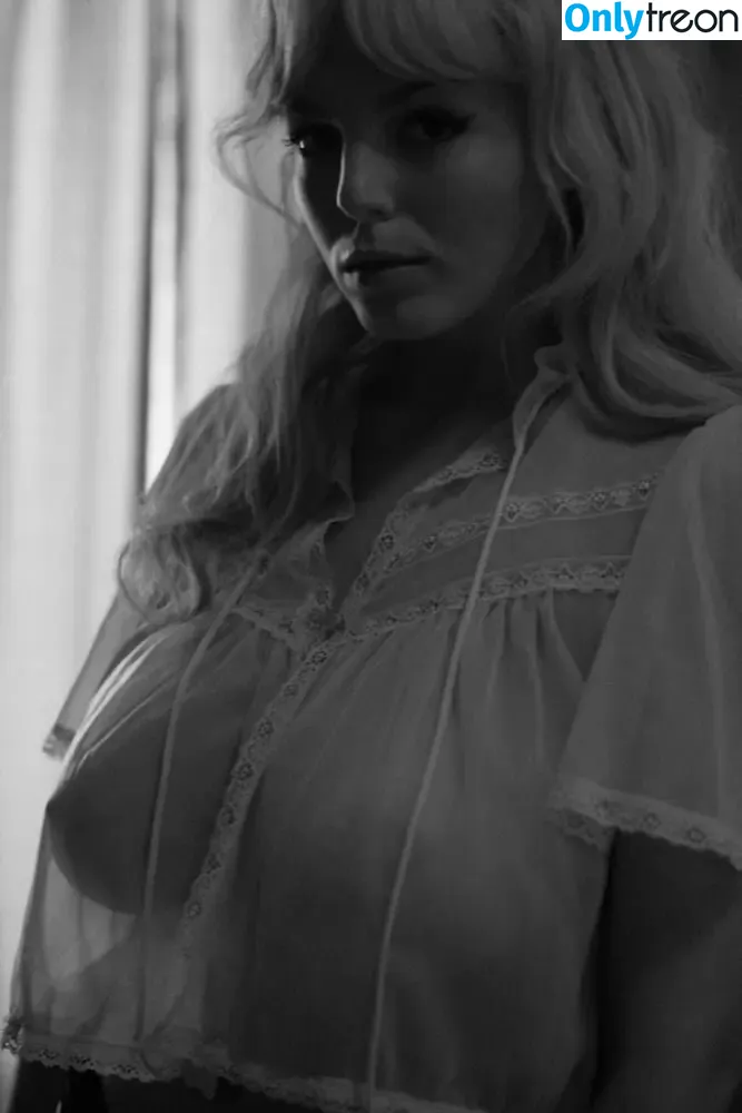 Morgan Cozzi nude photo #0008 (Daisy Chains / Daisy Jean / morganiscozy)