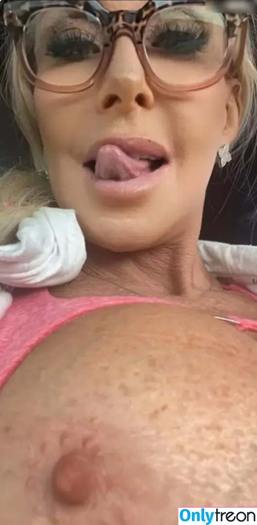 Morgan Taylor nude photo #2307 (azmorganxoxo / morgantaylormodel)