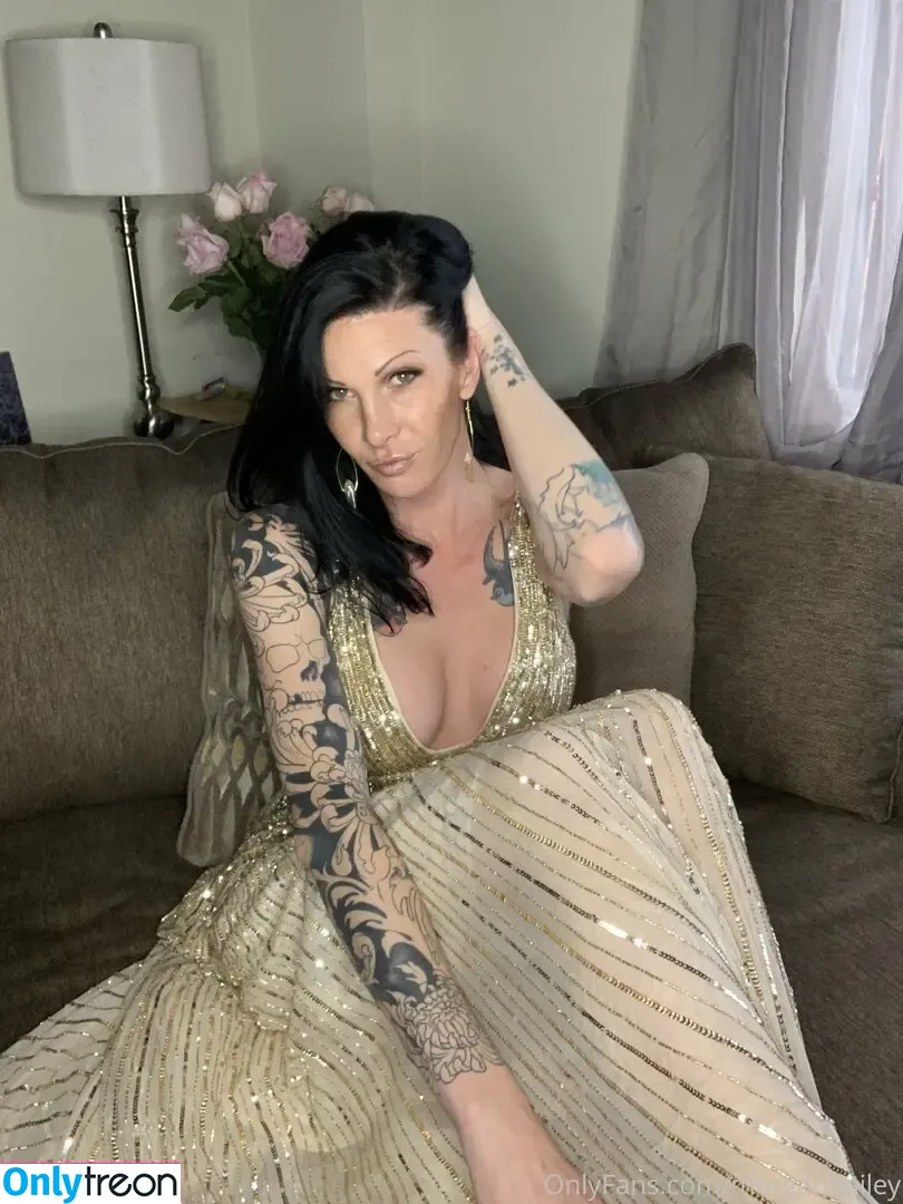 morganbailey голая photo #0191 (ladymorganbailey)