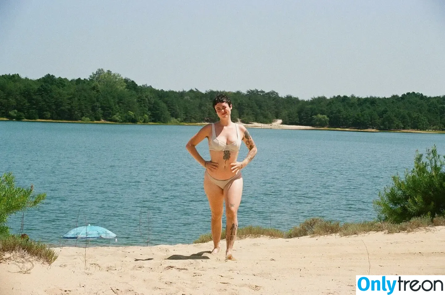motherbimbo nude photo #0037 (motherbimbo)