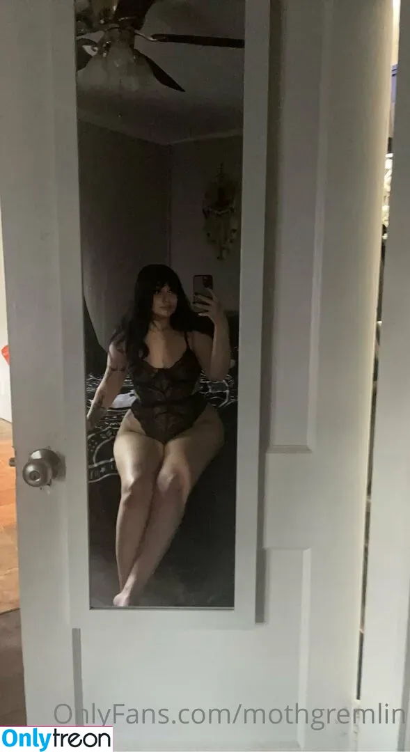 mothgremlin nude photo #0007 (mothgremlin)