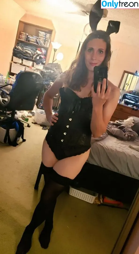 MothMomJess nude photo #0003 (jessparkmoth / tmilfj)