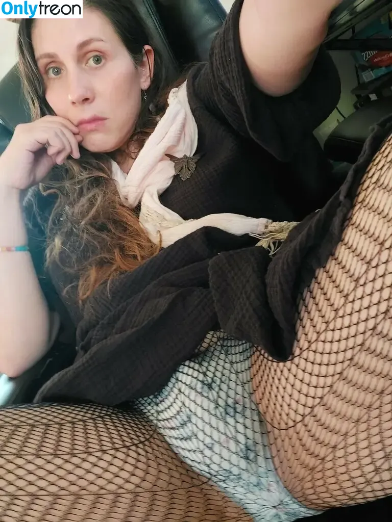 MothMomJess nude photo #0066 (jessparkmoth / tmilfj)