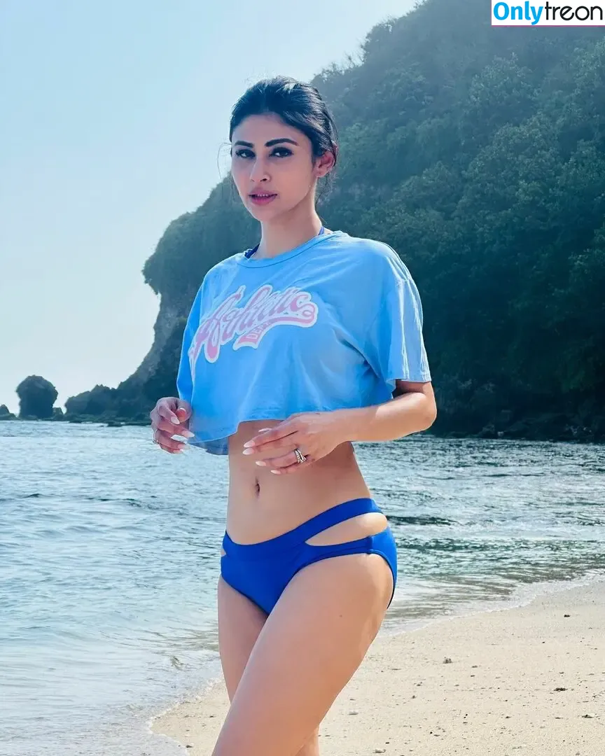 Mouni Roy nude photo #0038 (imouniroy)