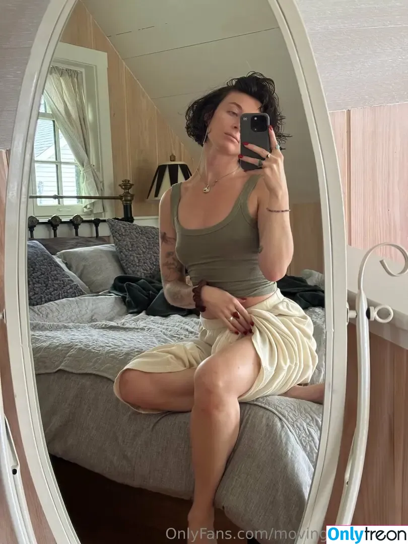 movingwithmarlie nude photo #0025 (movingwithmarley)