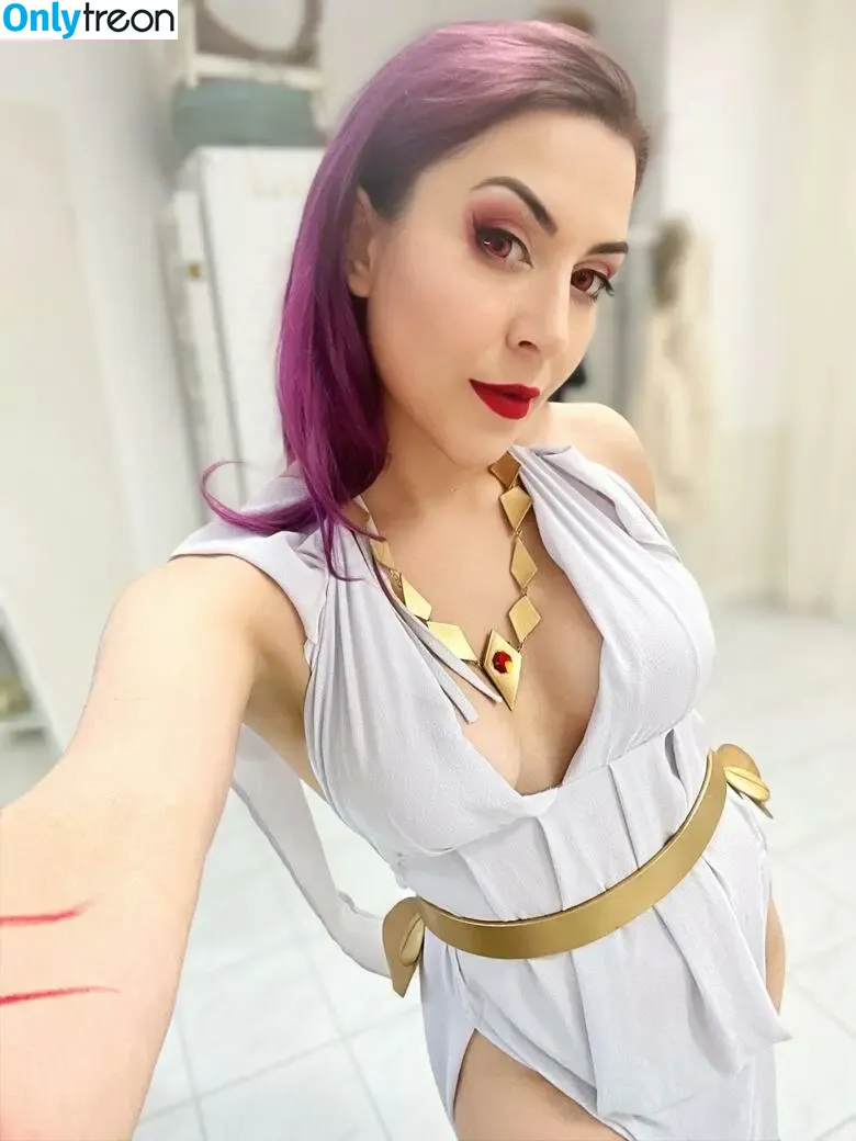 Mowkyfox nude photo #0196 (mowkyistnice)
