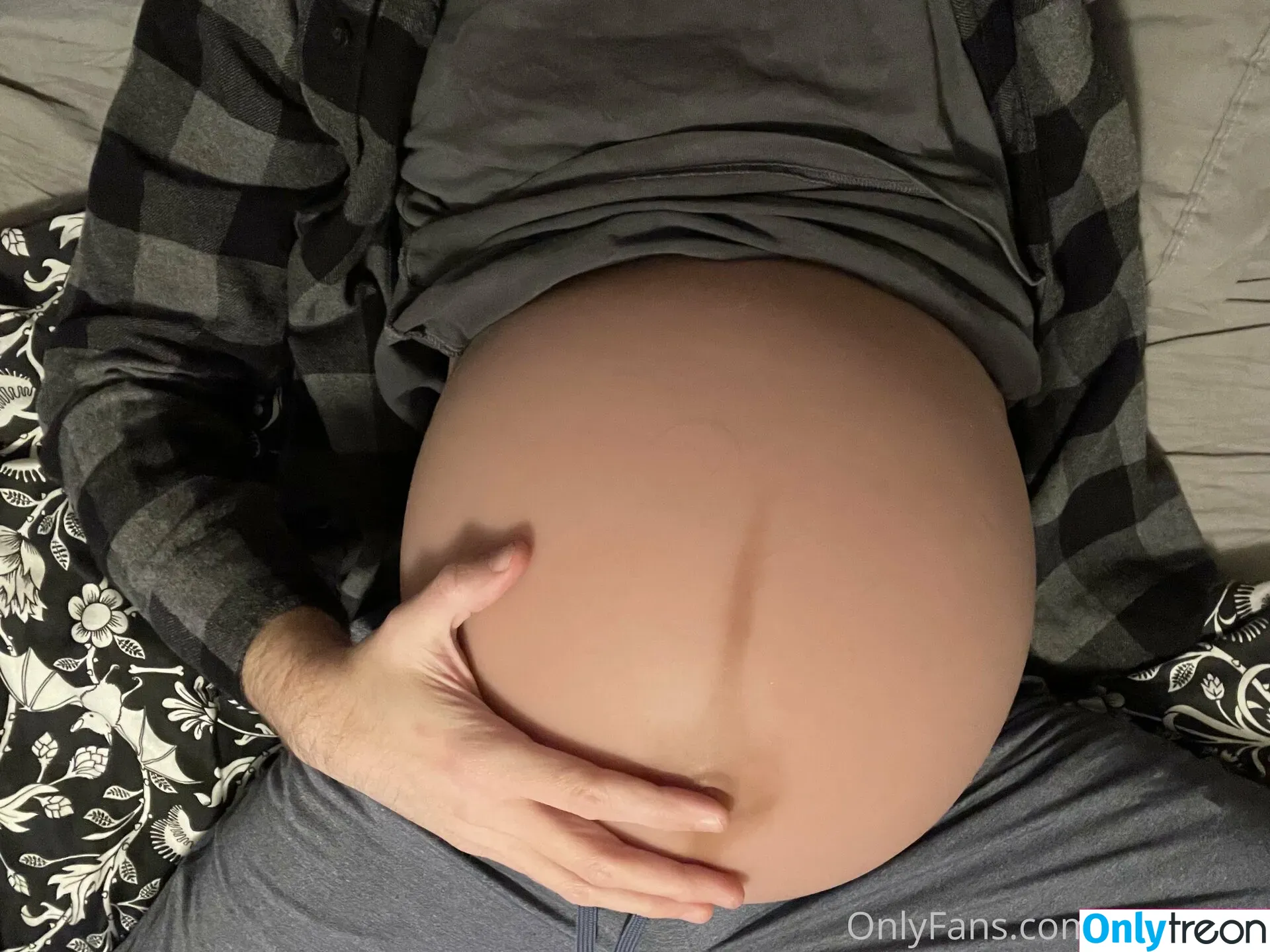 mpreg88 nude photo #0018 (mpregboy88)