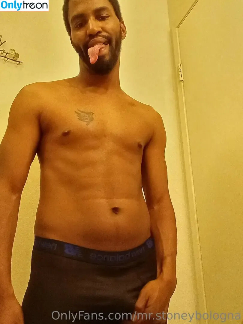 mr.stoneybologna nude photo #0015 (the_redeyedpanda)