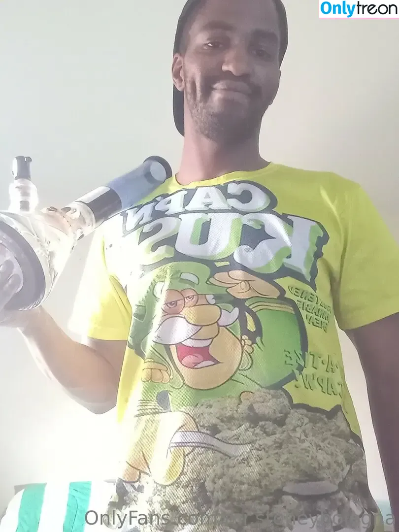 mr.stoneybologna nude photo #0030 (the_redeyedpanda)