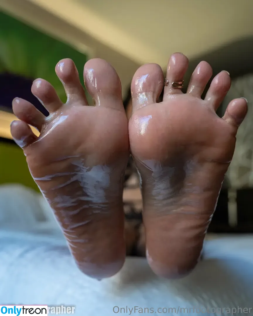 mrfootographer nude photo #0037 (mr_footographer_)