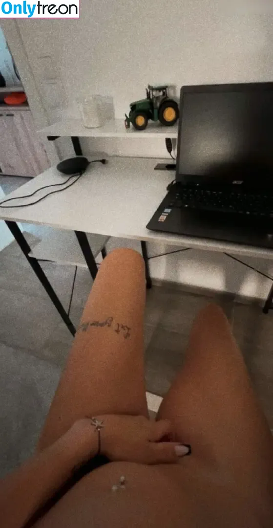 Mrs_fiesta nude photo #0019 (mrs.fiestaa)