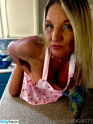 Mrs. Hollywood / mrs.hollywoodxo / mshollywood100 / u246414777 nude photo #0008
