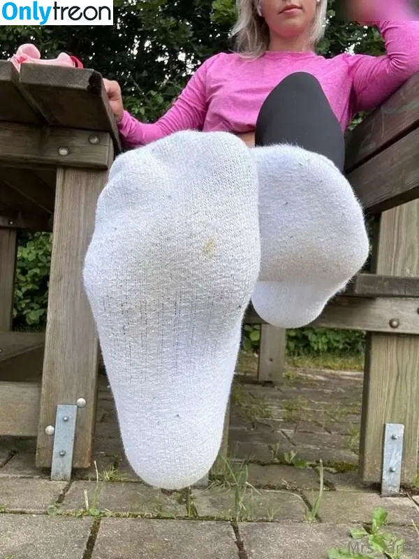 mrs_larry nude photo #0109 (mrs_larry)