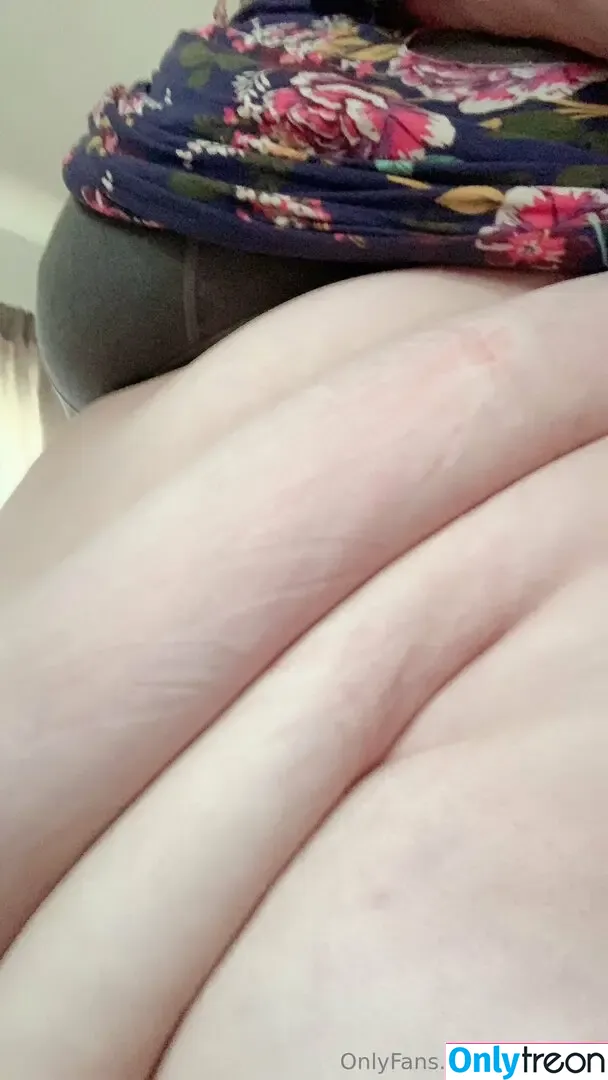mrsapple nude photo #0211 (therealmrsapple)