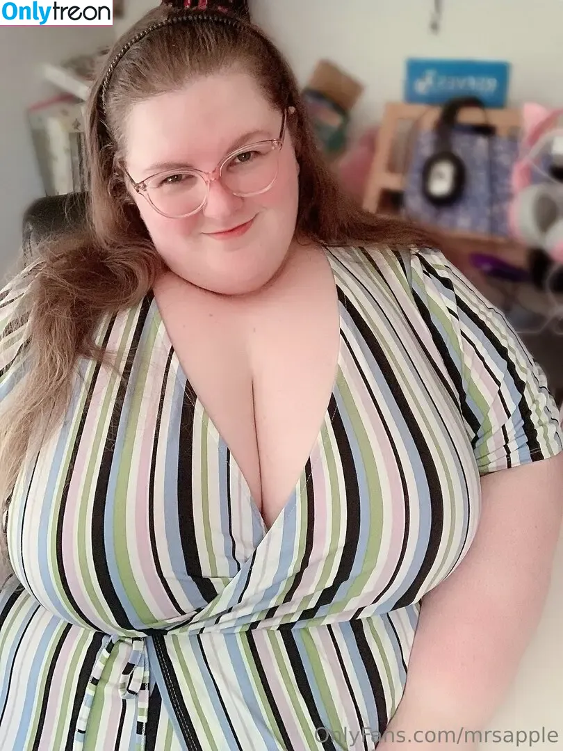 mrsapple nude photo #0225 (therealmrsapple)
