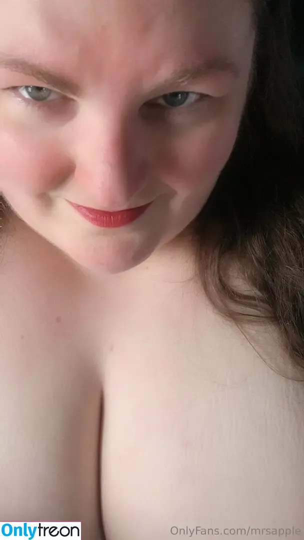 mrsapple nude photo #0285 (therealmrsapple)
