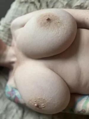 mrspjhaverstock / mrshaverstock nude photo #0258