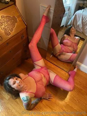 mrspjhaverstock / mrshaverstock nude photo #0308