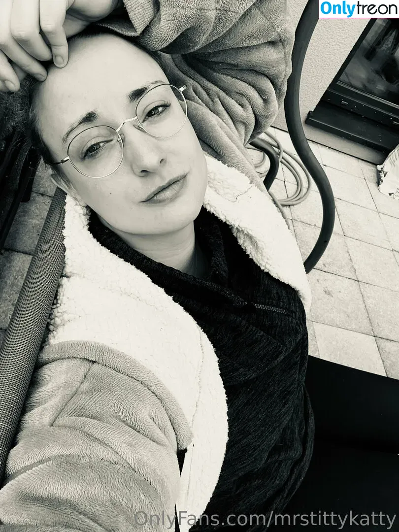 mrstittykatty голая photo #0041 (mrstittykatty)