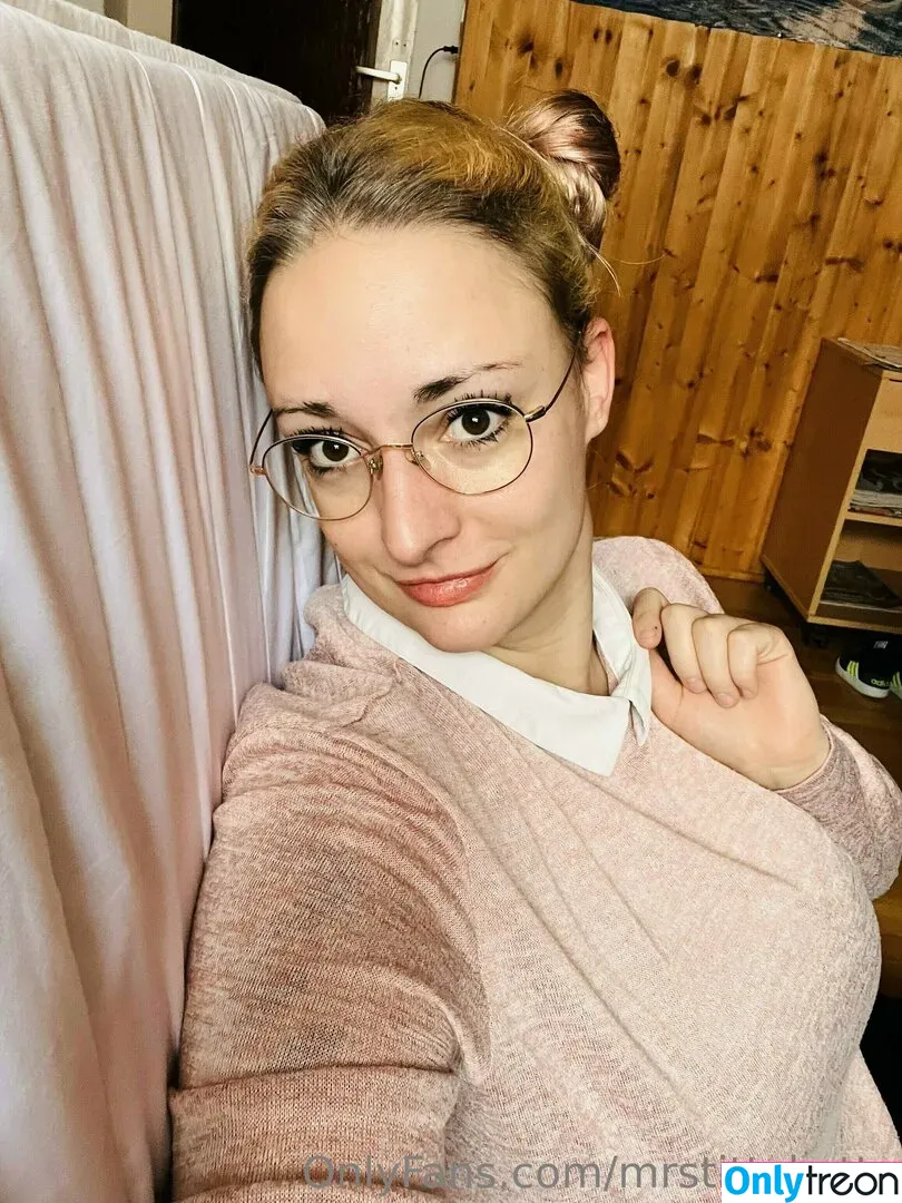 mrstittykatty голая photo #0072 (mrstittykatty)